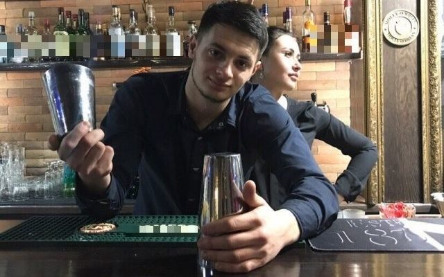 Плюсы и минусы профессии Бармен - Делай выбор
